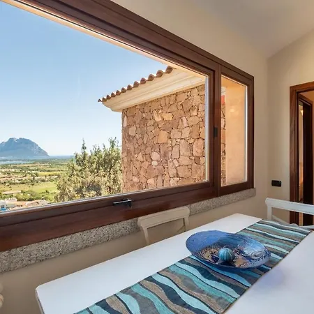 Ferienhaus Buena Vista - Breathtaking Sea And Tavolara View *