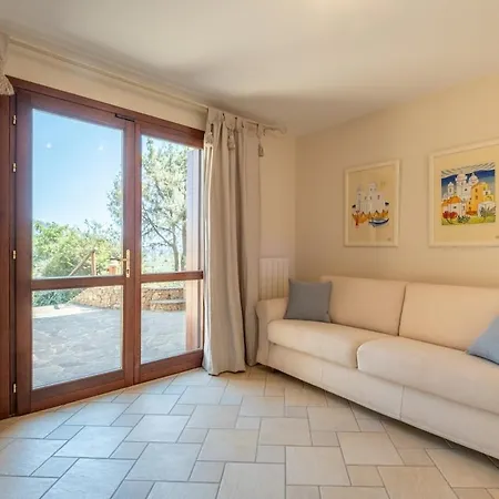 Buena Vista - Breathtaking Sea And Tavolara View Ferienhaus Loiri Porto San Paolo