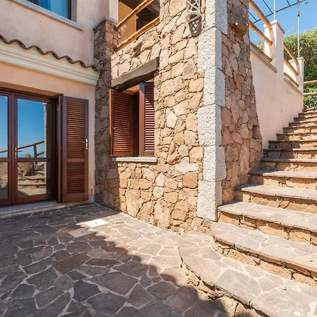 Buena Vista - Breathtaking Sea And Tavolara View Ferienhaus