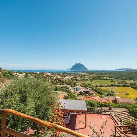 Ferienhaus Buena Vista - Breathtaking Sea And Tavolara View Loiri Porto San Paolo